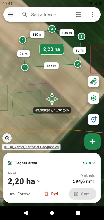 En grund tegnet på satellitkortet: sidelængder og areal
